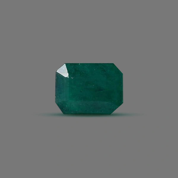 Emerald (Panna) - 5.57 carats