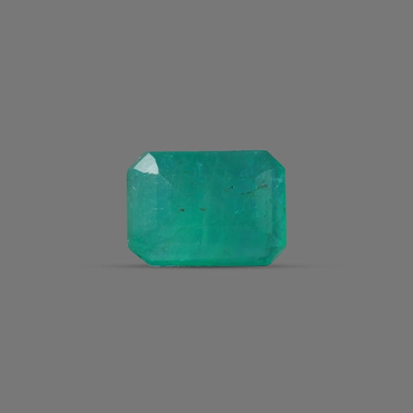 Emerald (Panna) - 5.57 carats