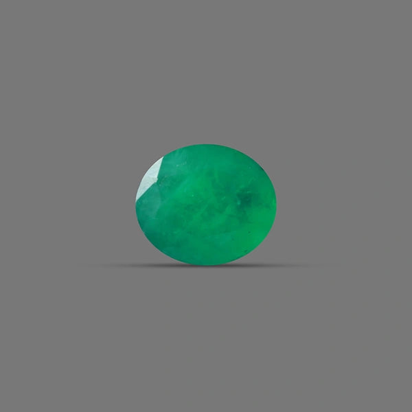 Emerald (Panna) - 6.74 carats