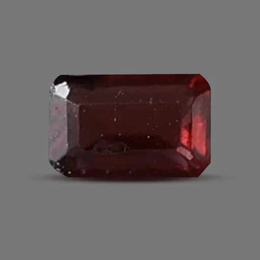 Red Garnet - 0.84 carats