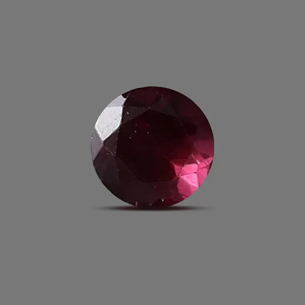 Red Garnet - 1.74 carats