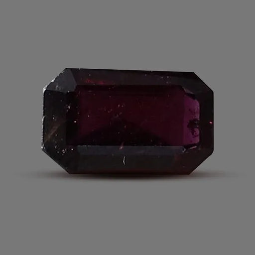 Red Garnet - 2.60 carats