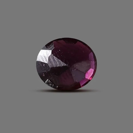 Red Garnet - 2.66 carats