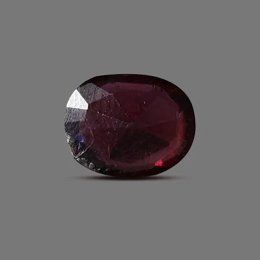 Red Garnet - 2.97 carats