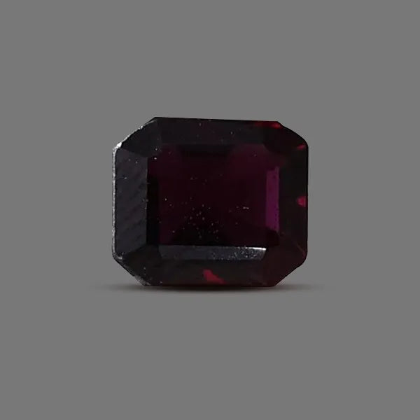 Red Garnet - 3.02 carats
