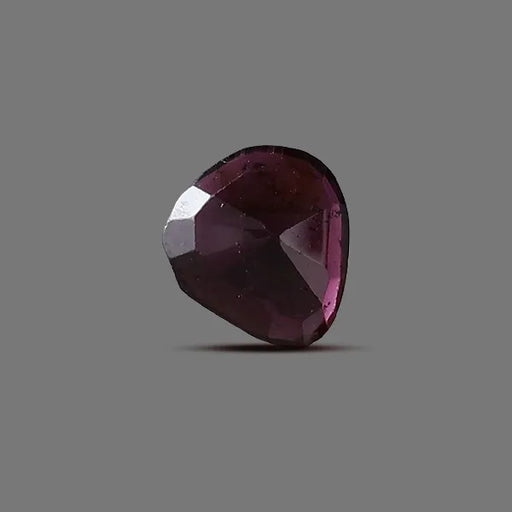 Red Garnet - 3.54 carats