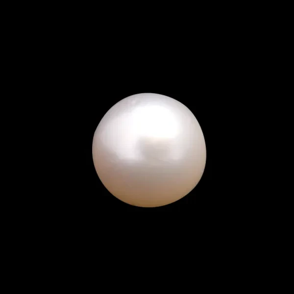 South Sea Pearl - 3.95 carats